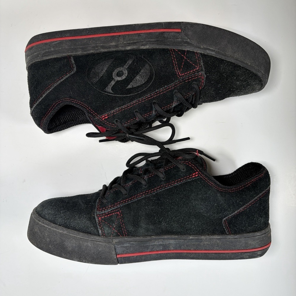 Size 8 VTG Y2K‎ Heelys Plush 7930 Black Suede Red Stitching Sneakers - Picture 2 of 8